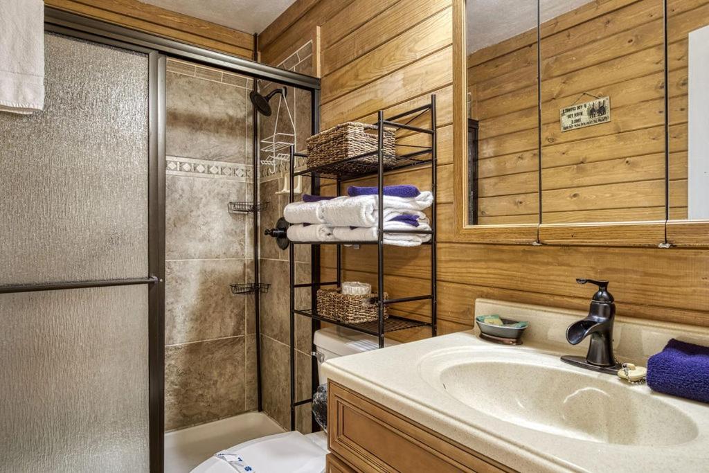 Four Bears Den, Hot Tub, 1089 Of Free Attraction Tickets For Each Paid Day, Dollywood And More Gatlinburg Dış mekan fotoğraf