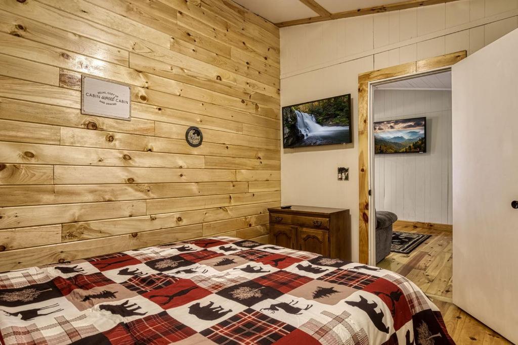 Four Bears Den, Hot Tub, 1089 Of Free Attraction Tickets For Each Paid Day, Dollywood And More Gatlinburg Dış mekan fotoğraf